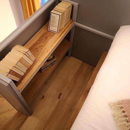 Codicei Studio Brasov Luaran gambar