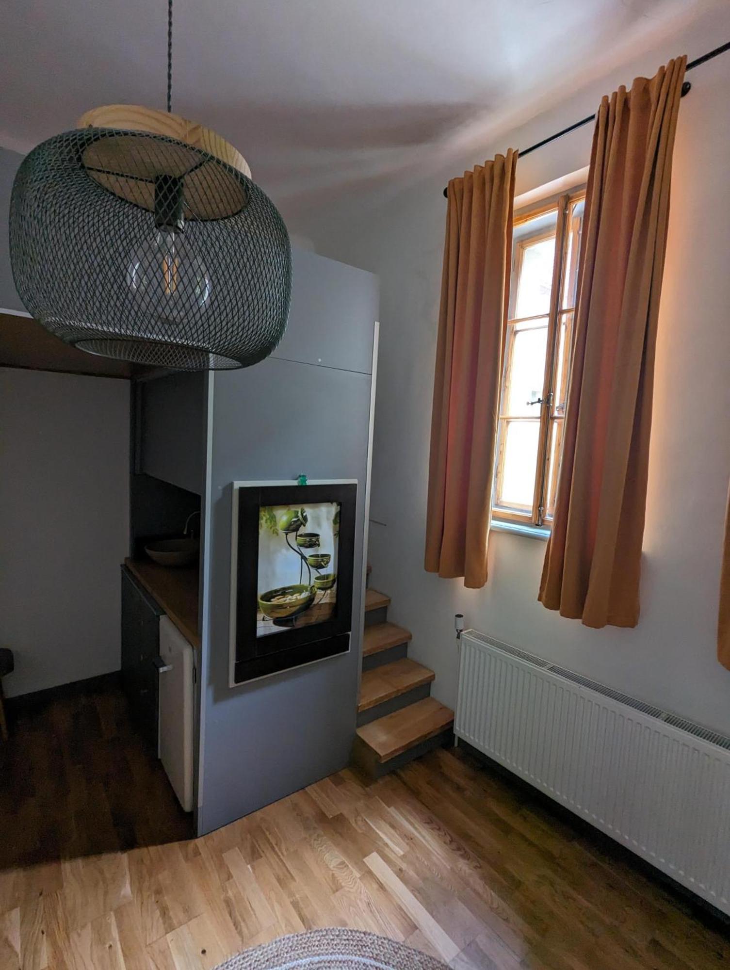 Codicei Studio Brasov Luaran gambar